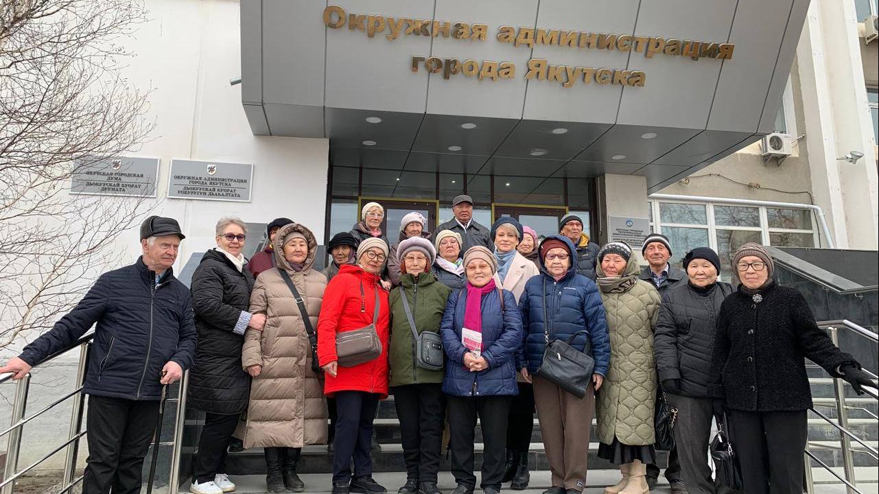 Ветеранам проведена вторая автобусная экскурсия по городу Якутску